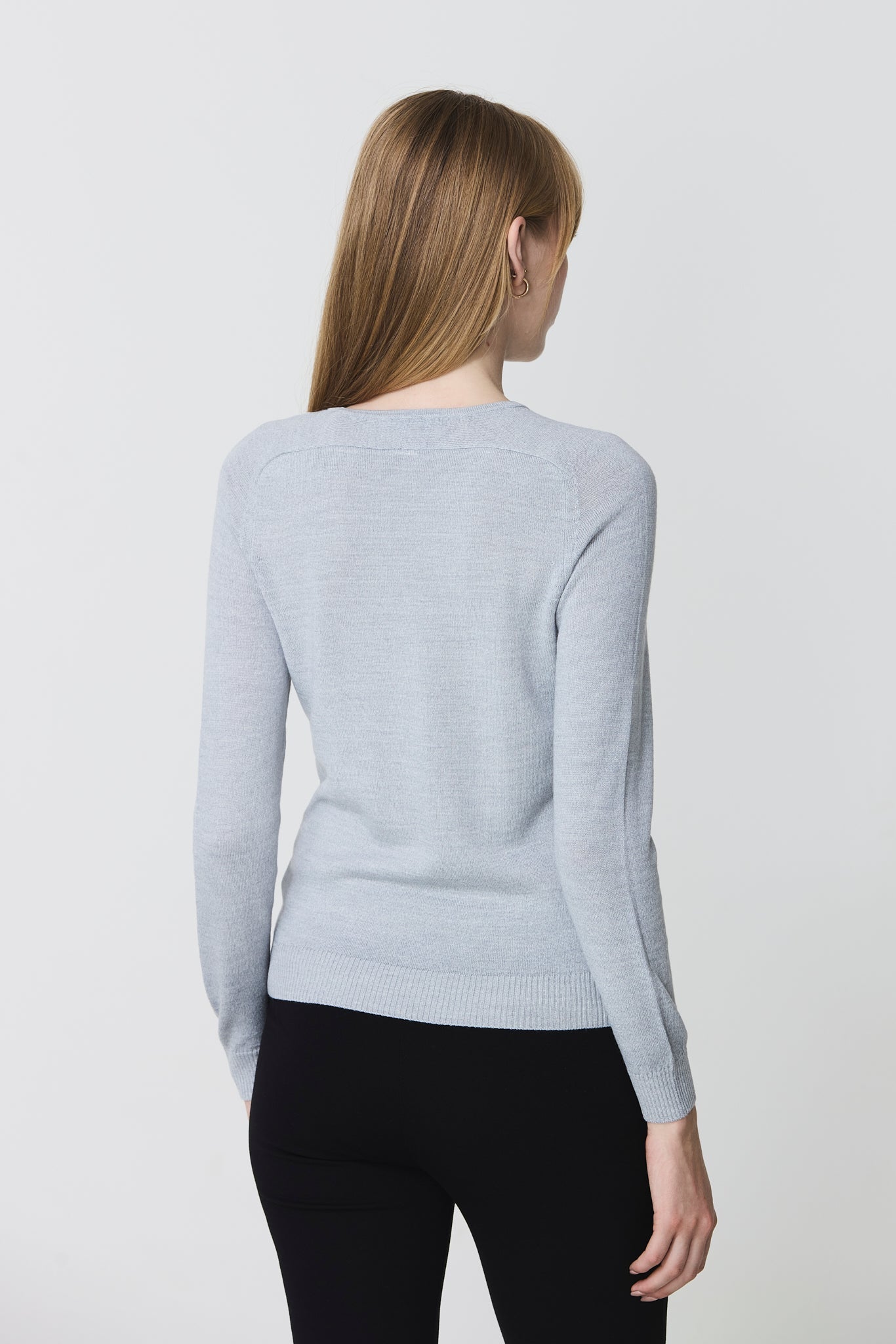 Round neck sweater