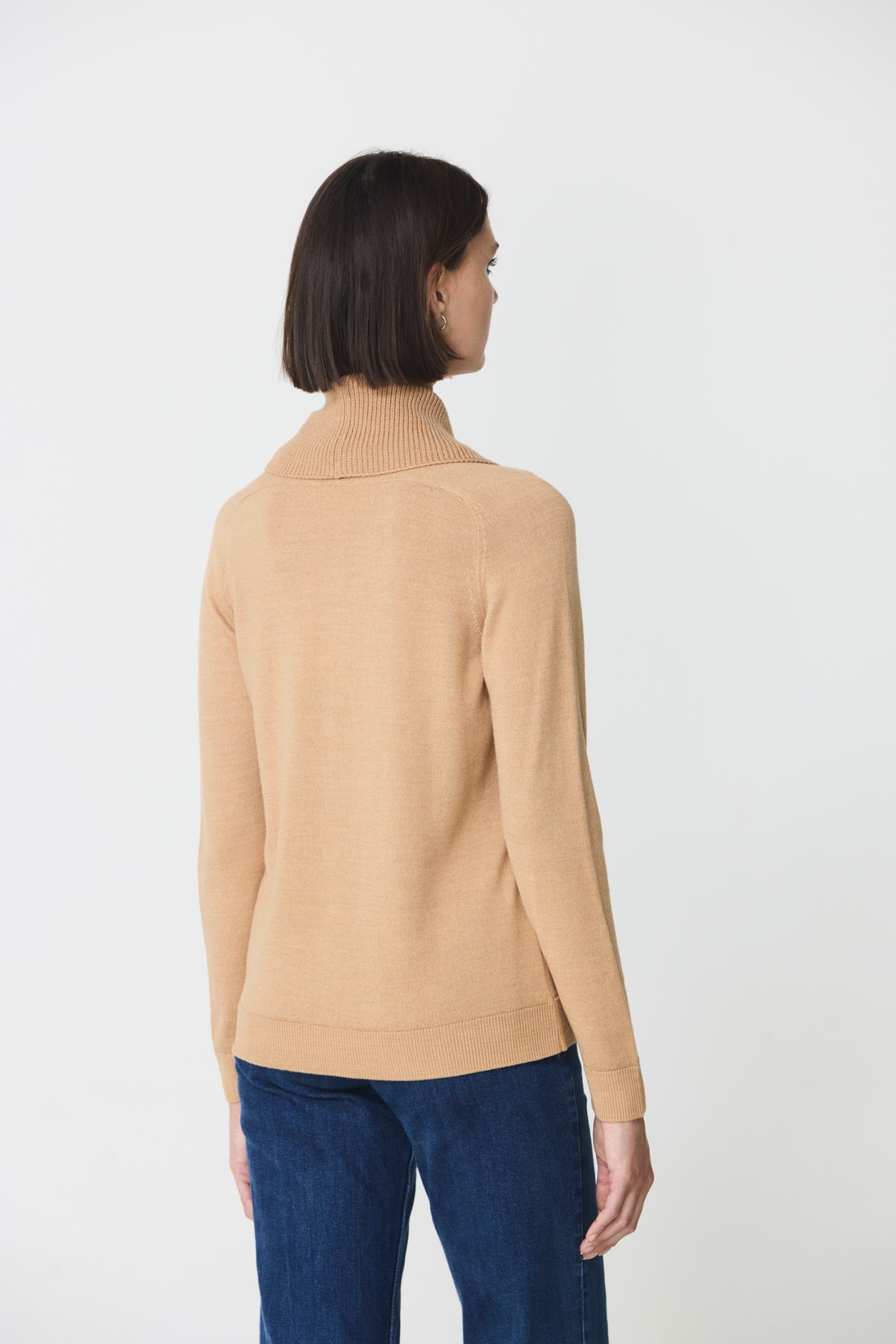 Cowl neck jumper