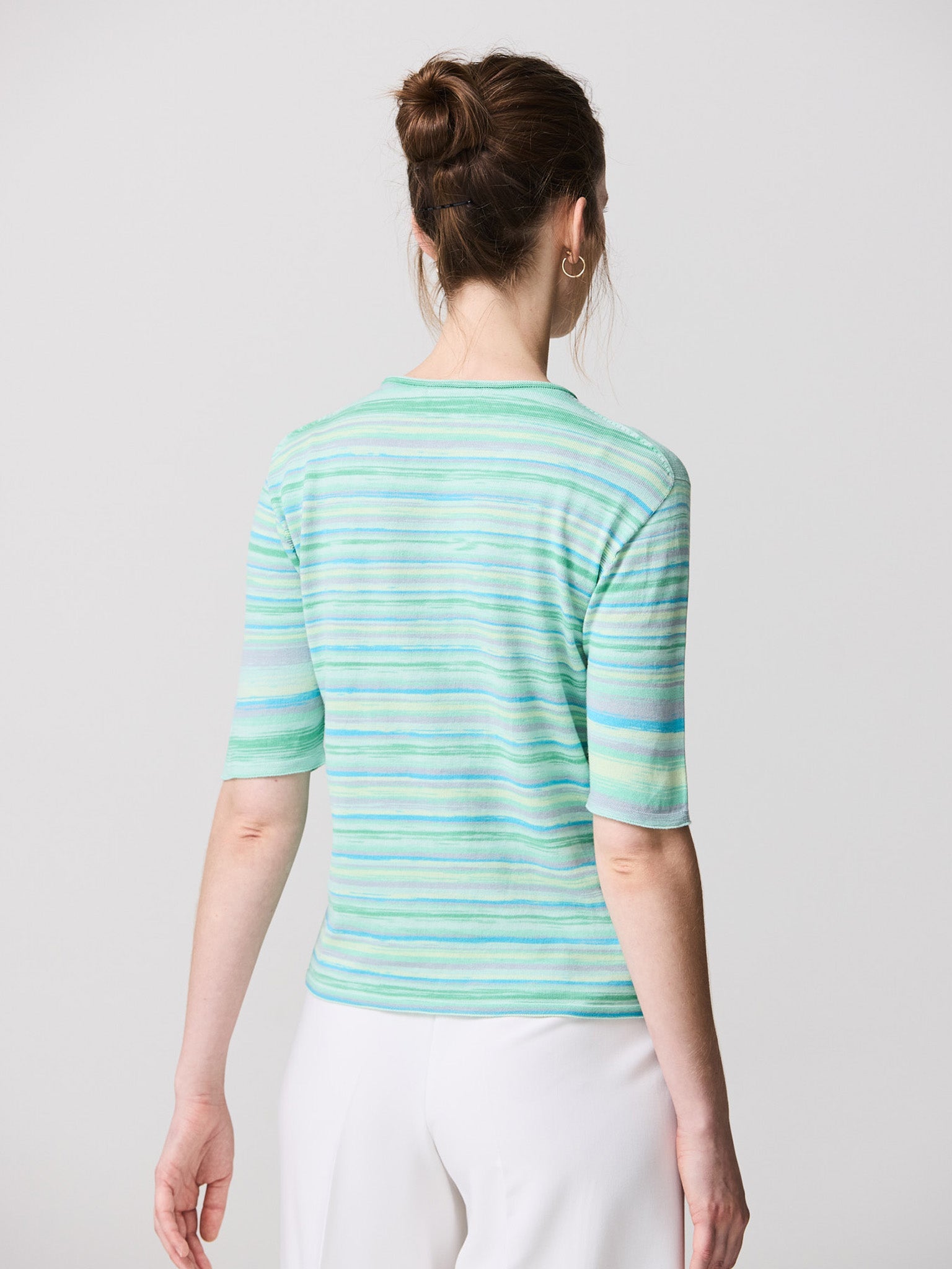 Short-sleeved striped round neck jersey