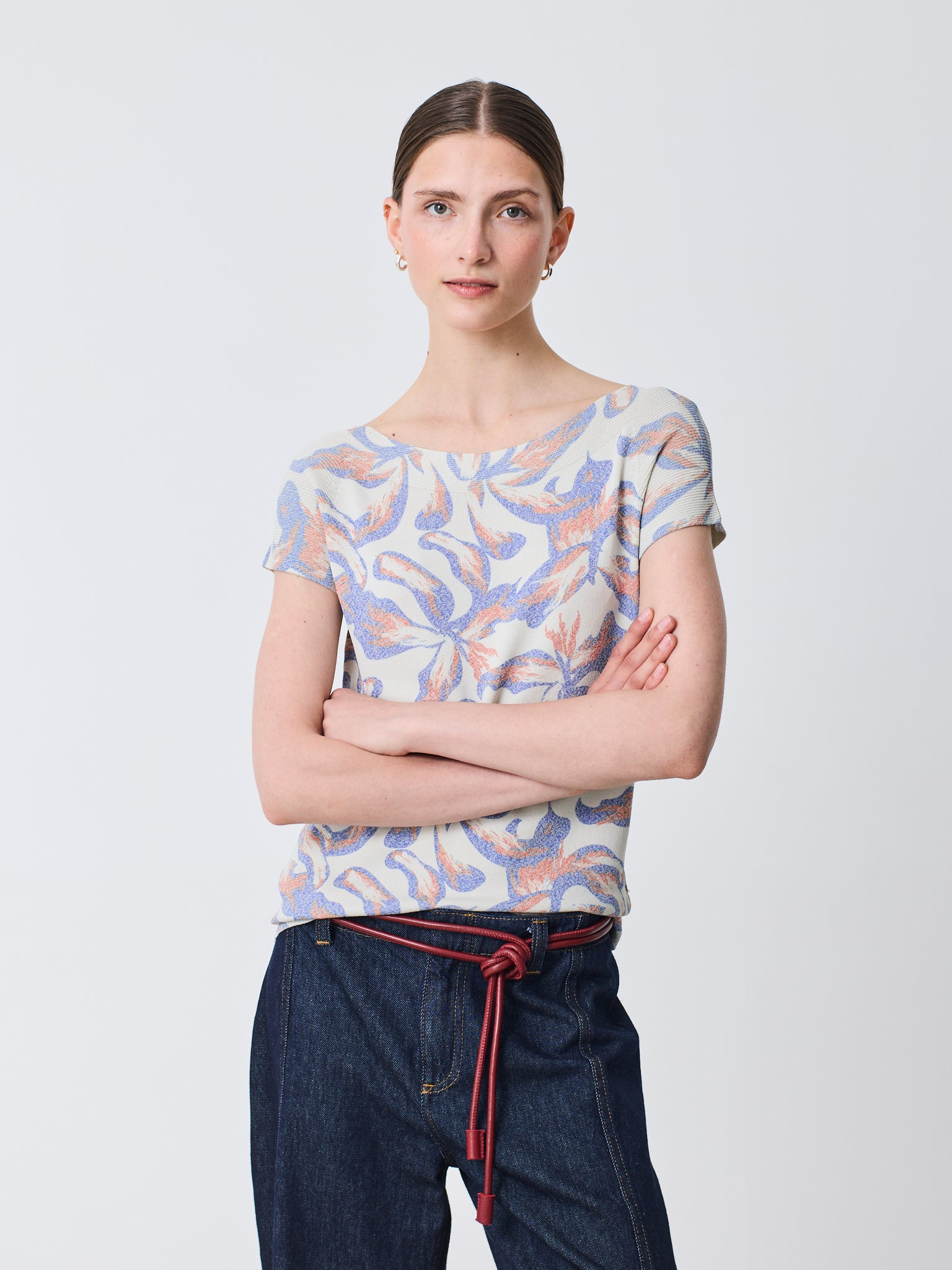 Jersey cuello barco estampado de flores