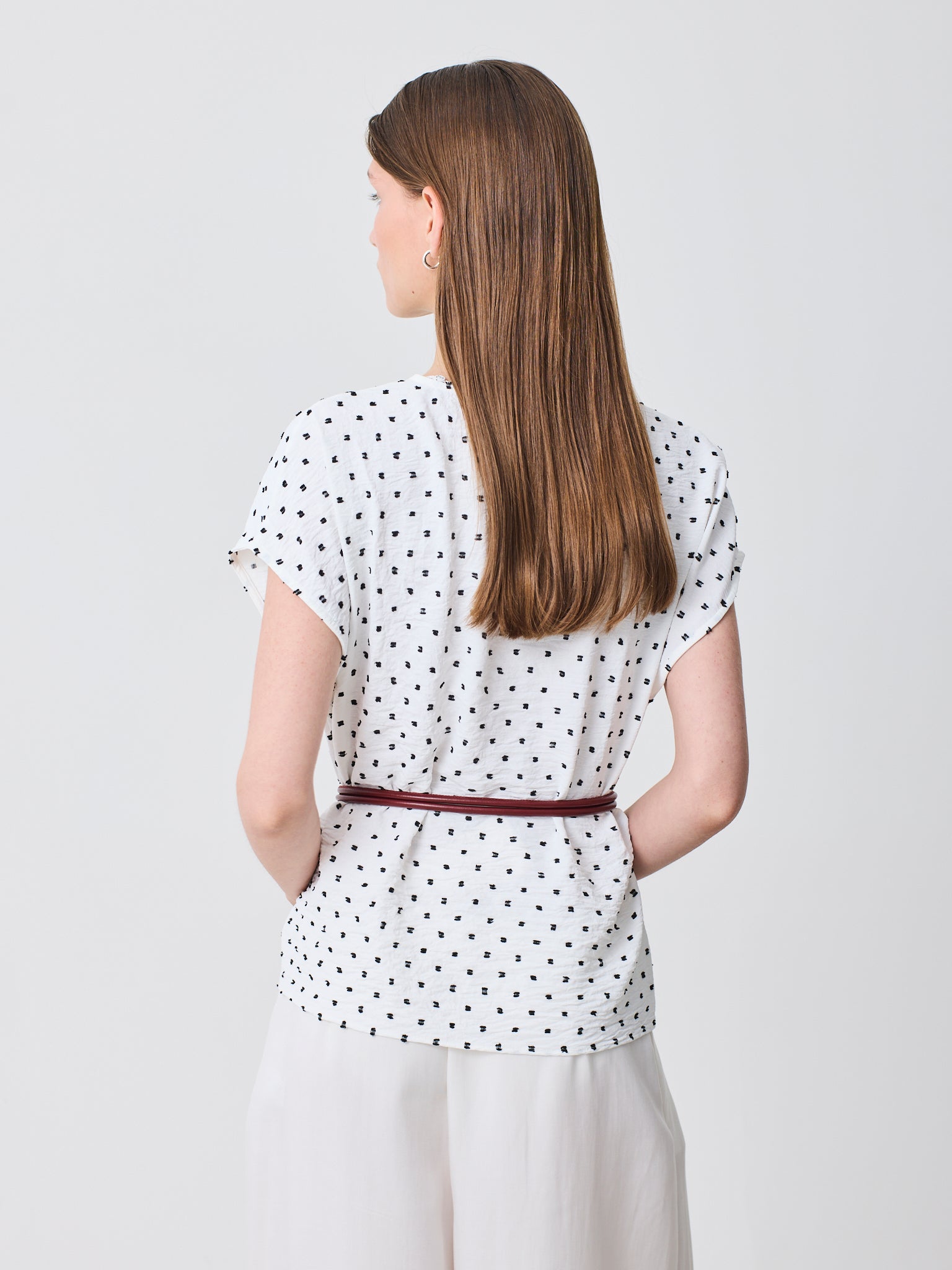 Camisa cuello pico manga corta