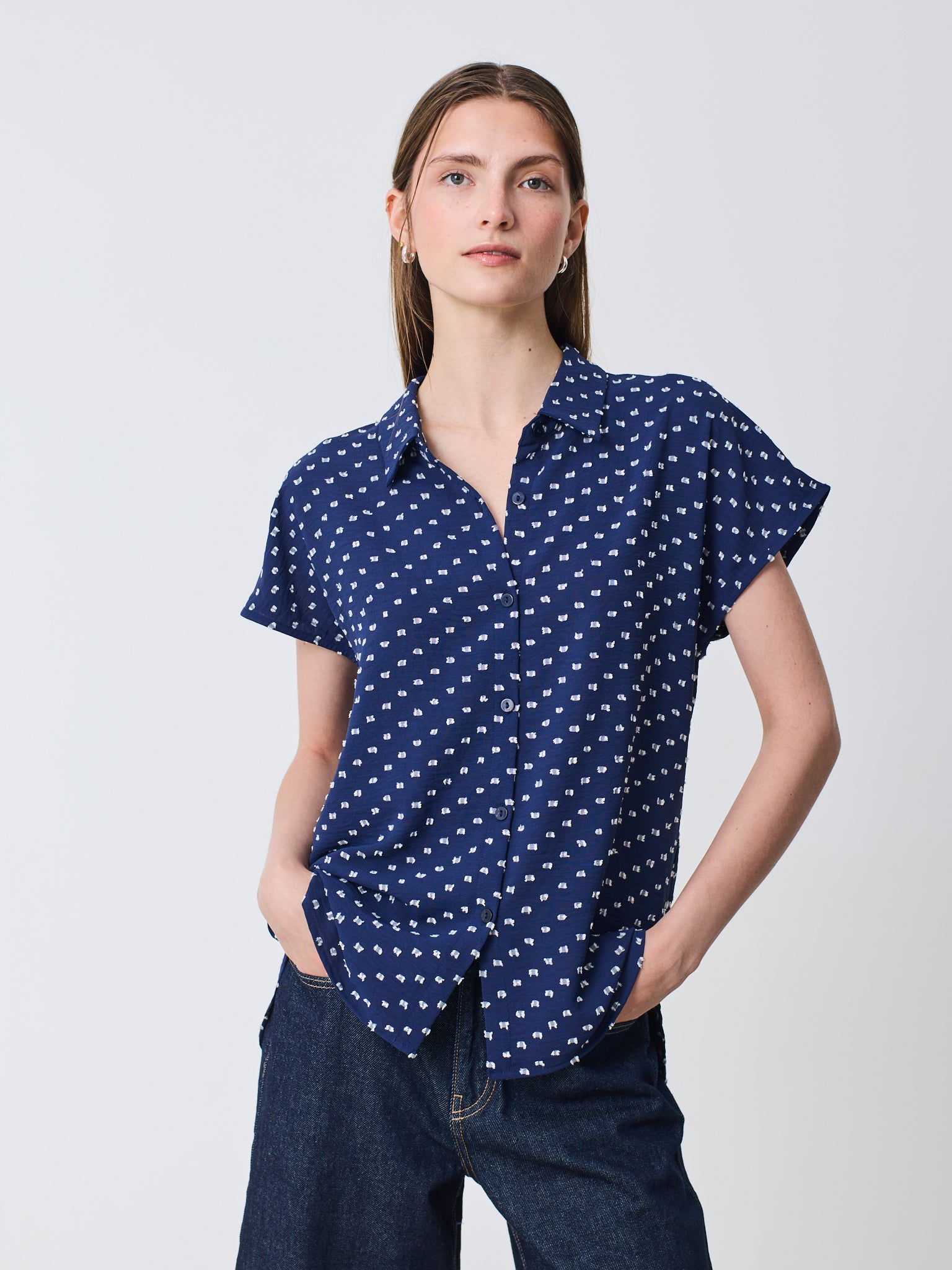 Camisa cuello redondo sin mangas