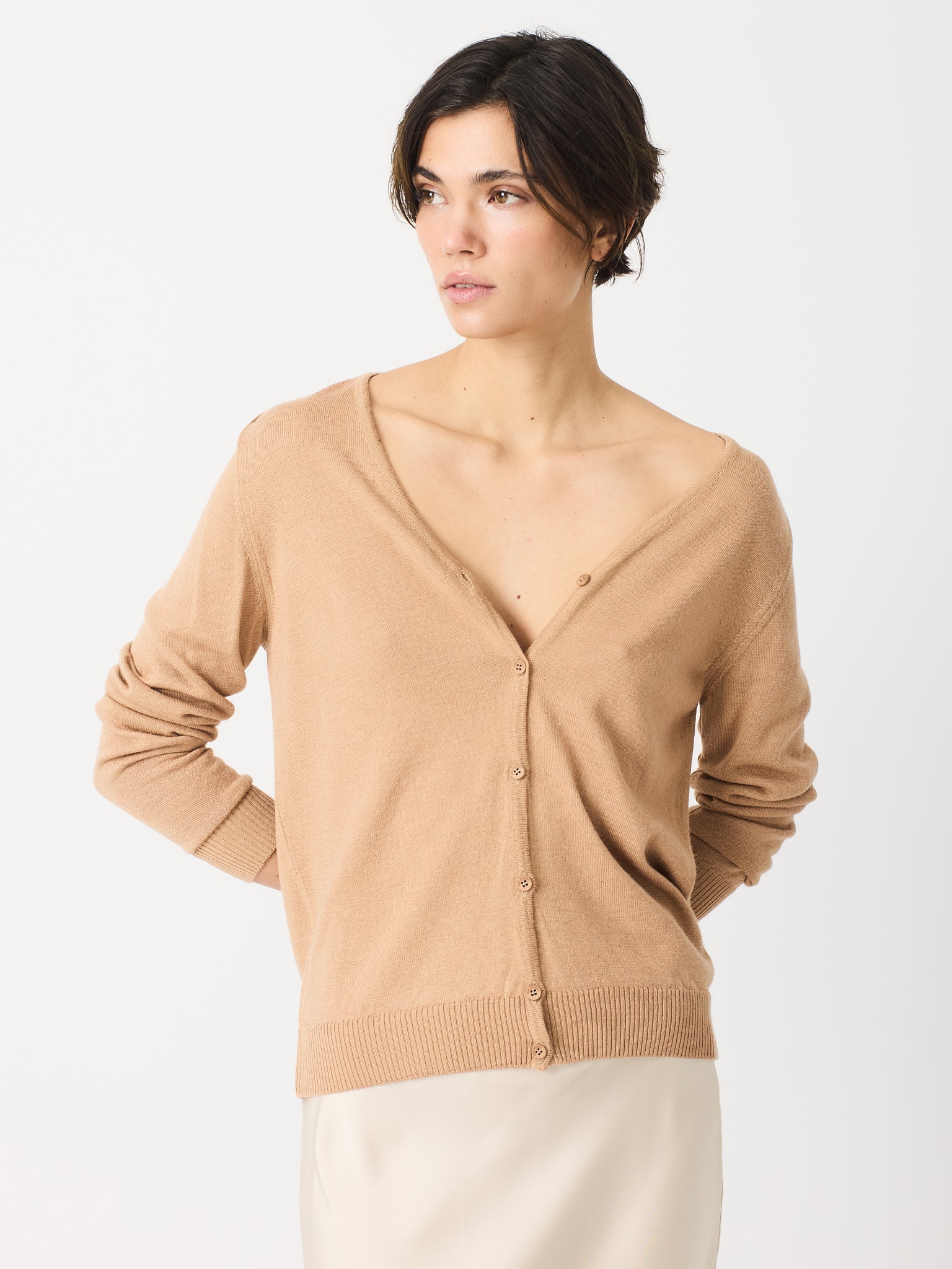 Chaqueta básica cuello pico