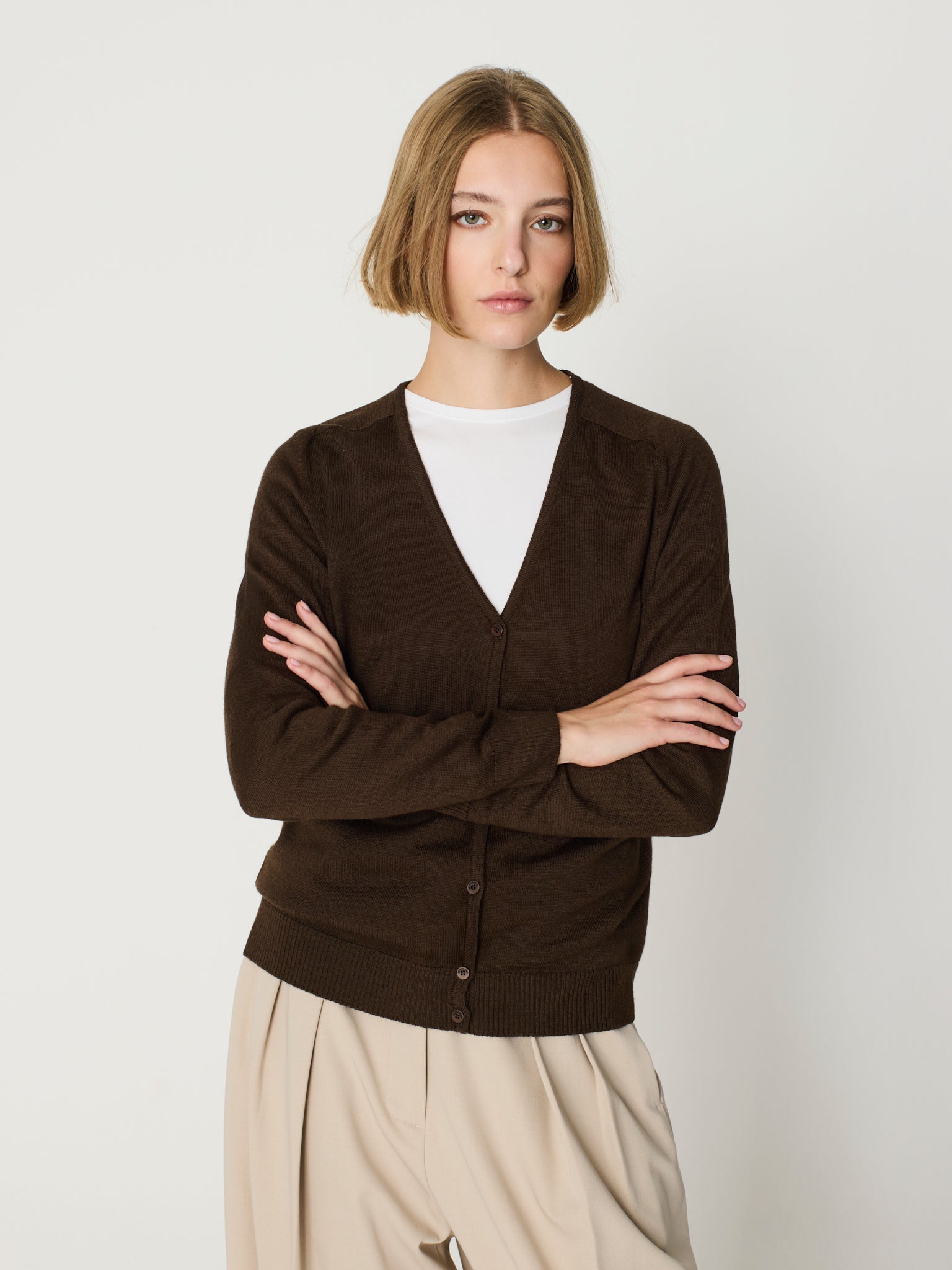 Chaqueta básica cuello pico