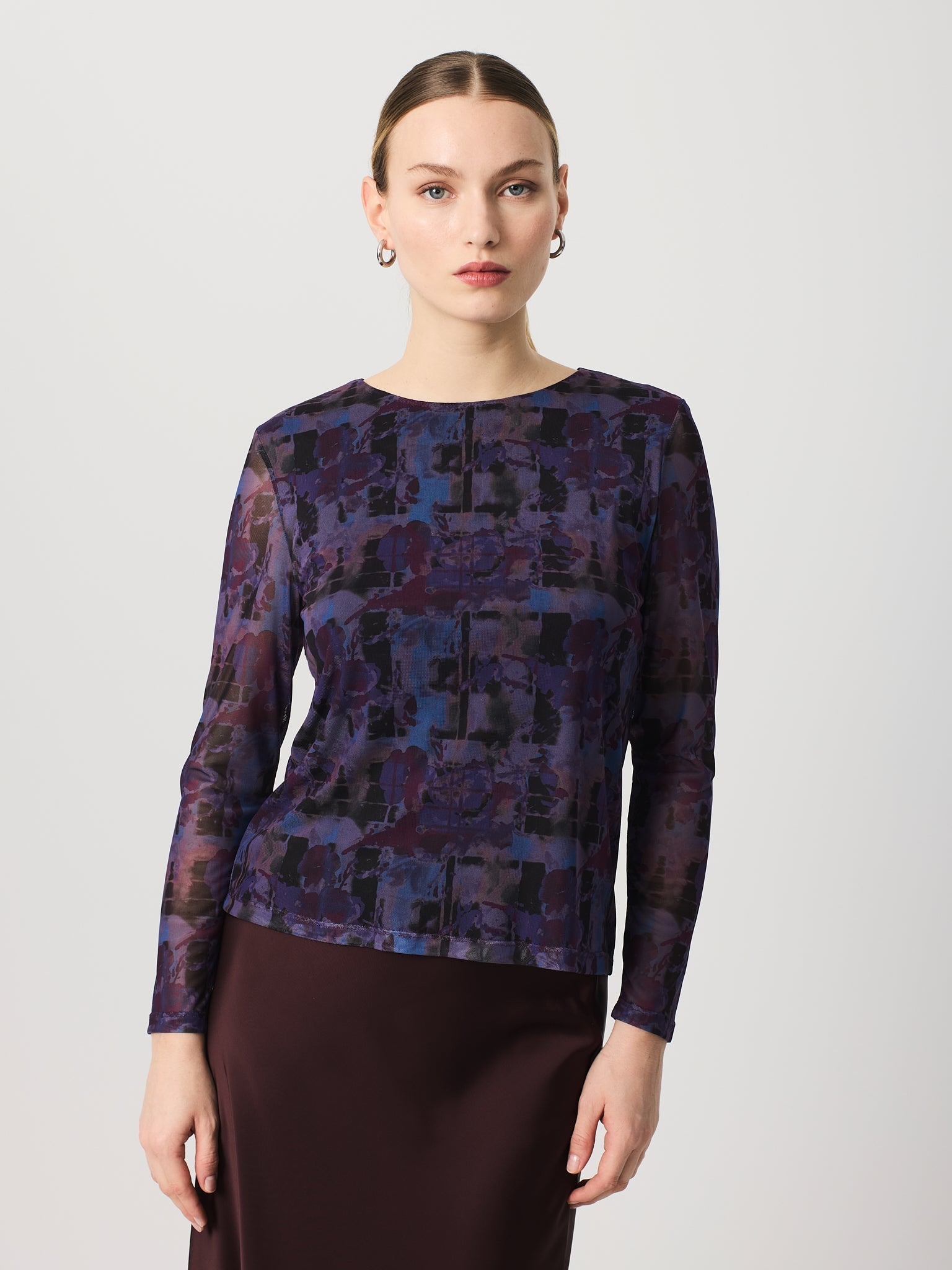 Camiseta estampado floral cuello redondo