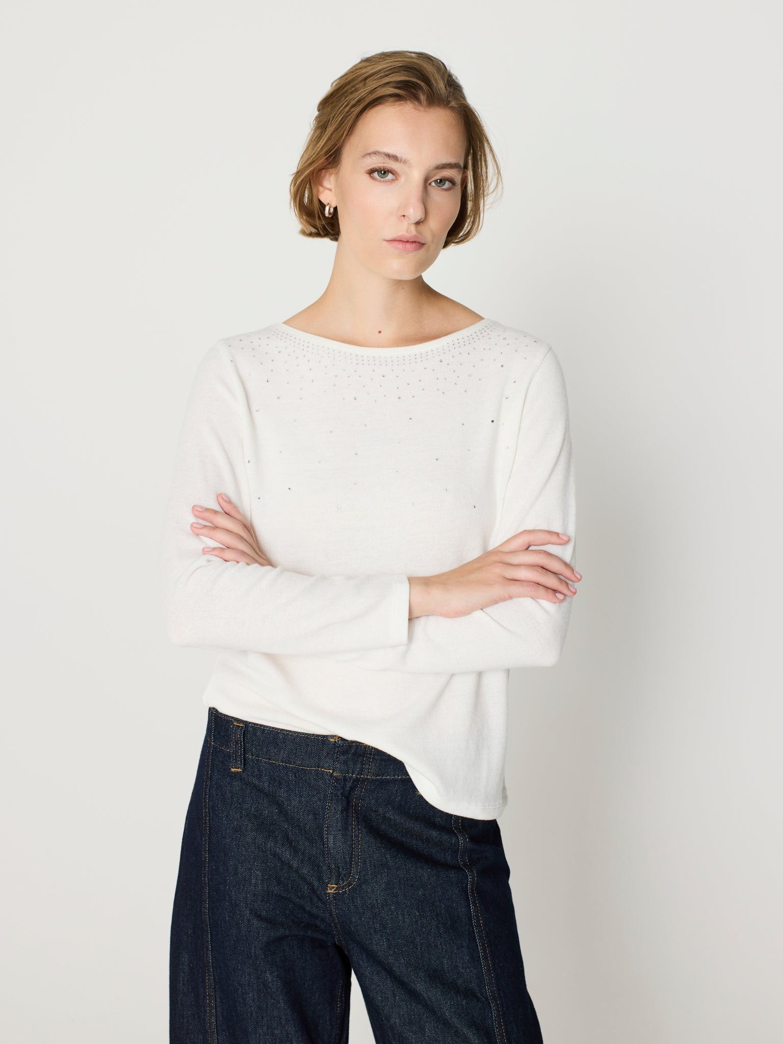 Camiseta con brillantes posicionados
