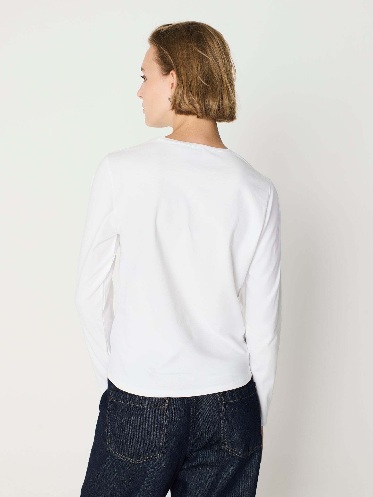 Camiseta básica cuello redondo y manga larga